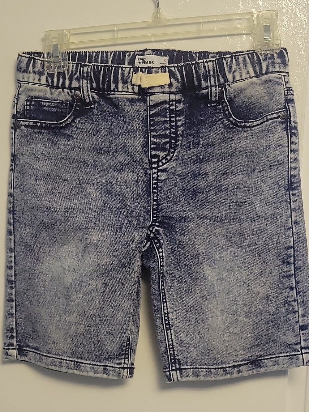 Epic Threads Boys' Blue Acid-Wash Denim Shorts